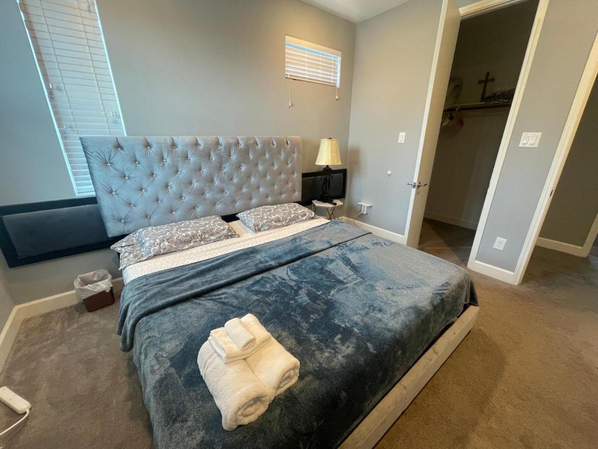 N-E-G Skai Midtown Of Houston Villa Kültér fotó